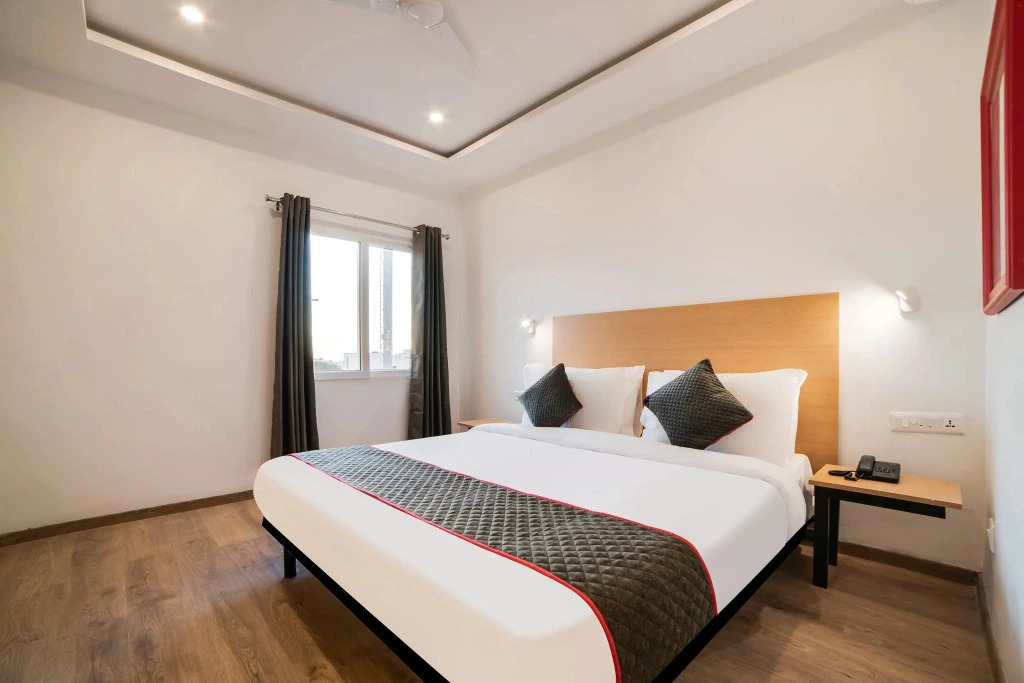 OYO Townhouse 234 Shamashbad Sbi Building