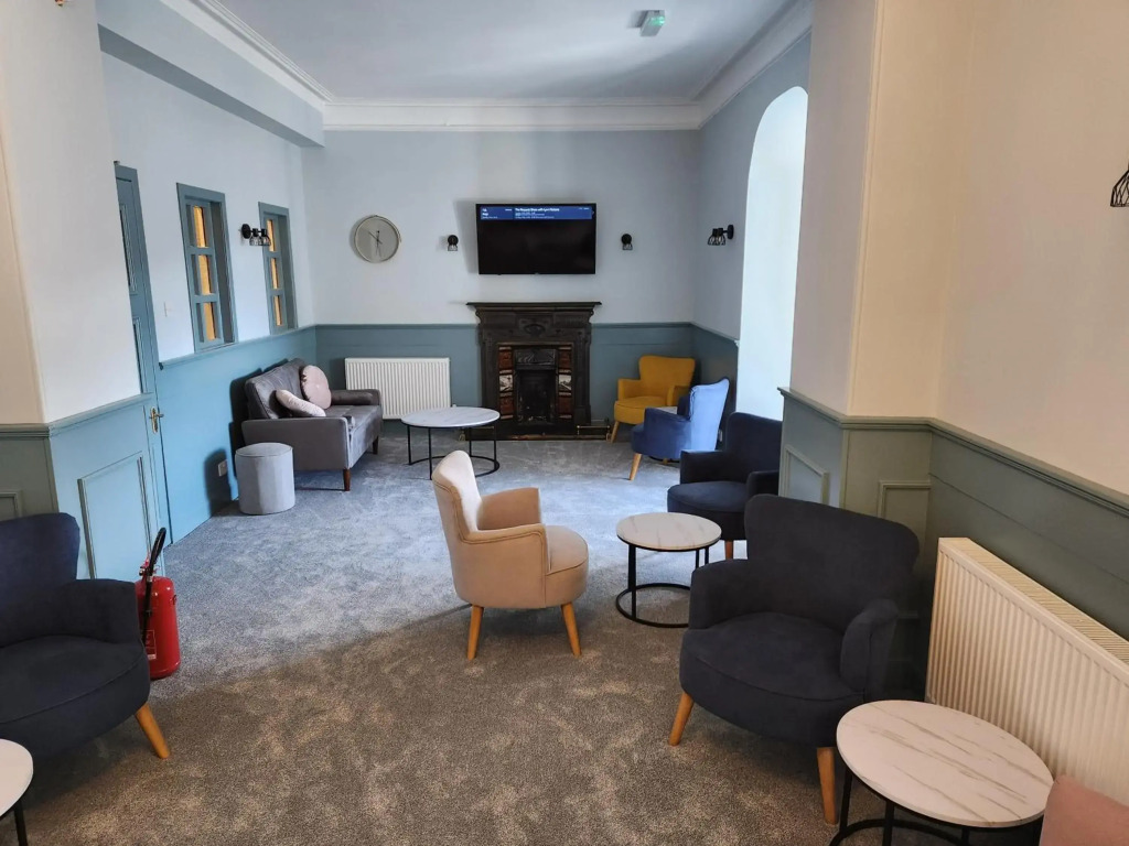 Kings Knoll Hotel