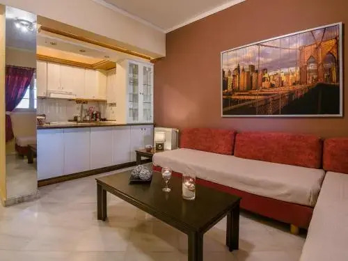 Ira Apartments