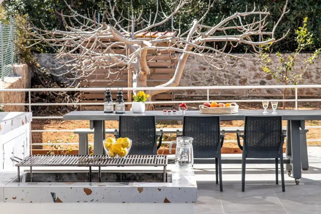 Alba Bianca Villa, Family Retreat with Heated Pool By ThinkVilla