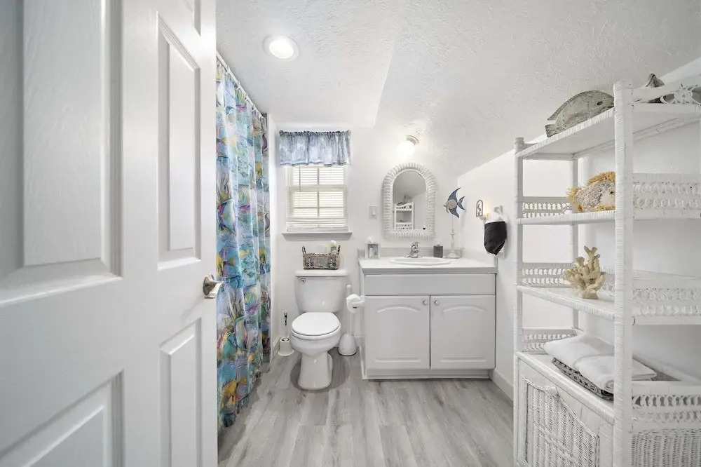 Seaview Island Getaway 3 Bedroom Home