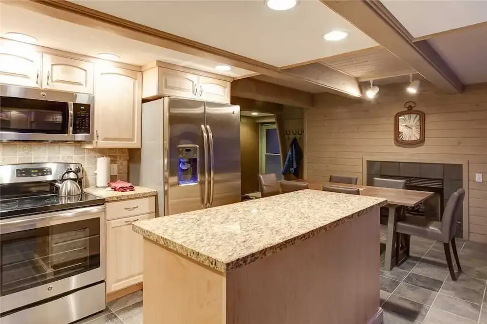 1120 Empire Avenue - Unit A 3 Bedroom Condo