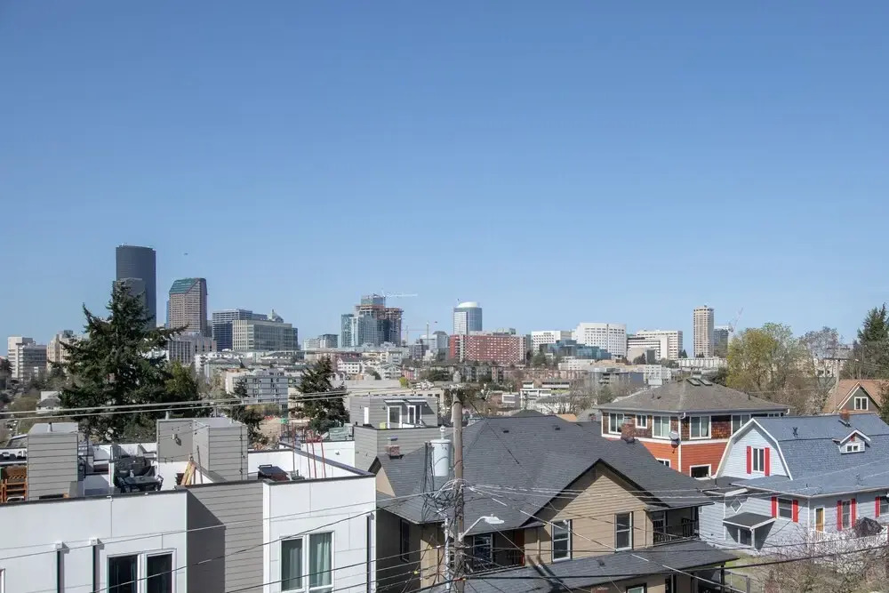 Hosteeva Modern Townhome w Rooftop