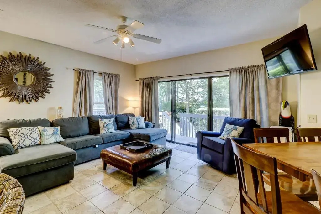 6 Ocean Breeze 3 BR Forest Beach Condo