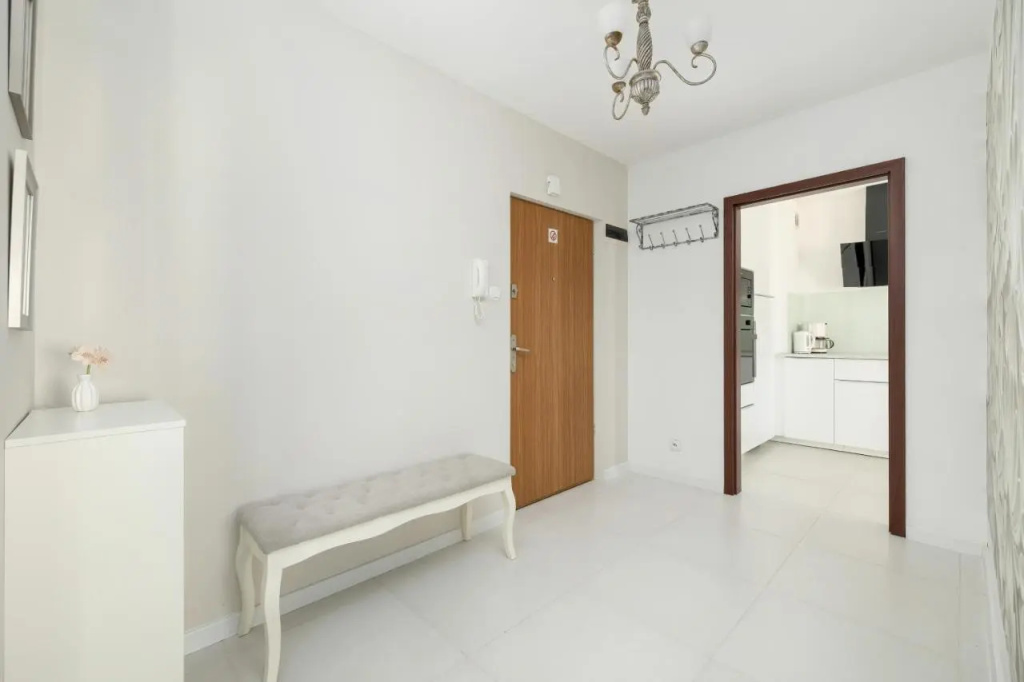 Jasnoszary Apartament Sun Seasons 24 w Kołobrzegu Blisko Morza by Noclegi Renters