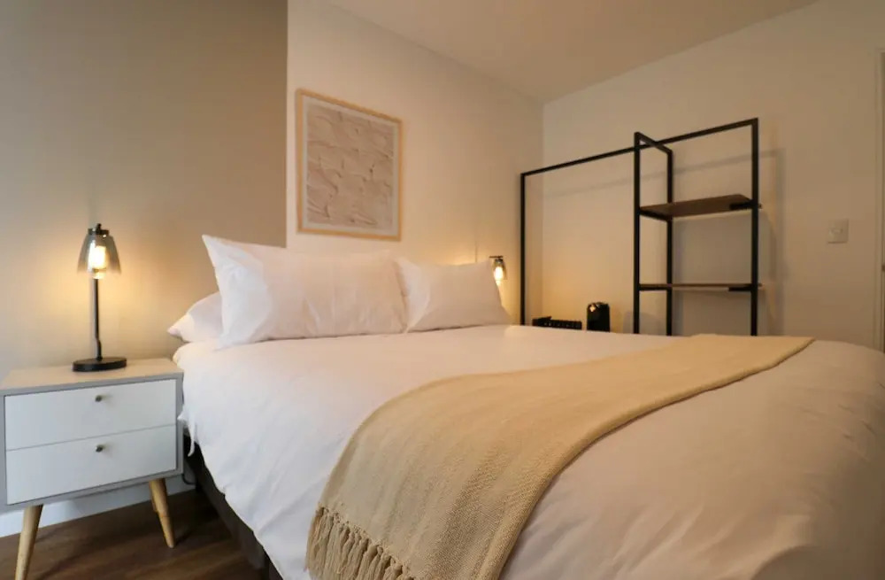w Exceptional 2BR With Balcony in San Isidro