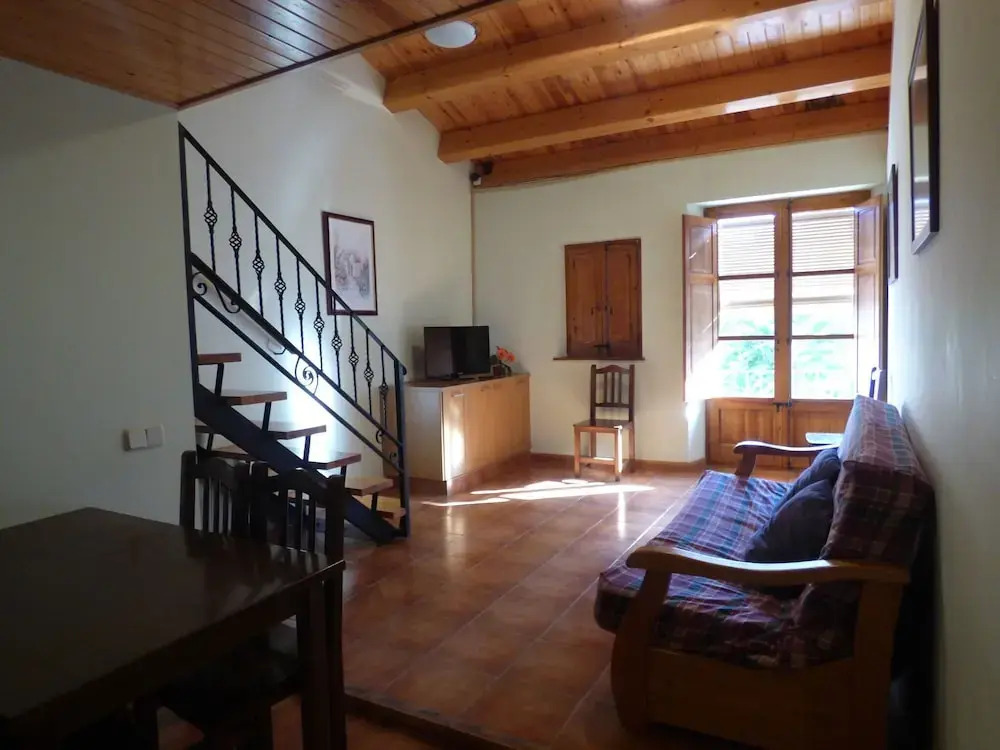 Luxurious Cottage in Sant Salvador de Guardiola