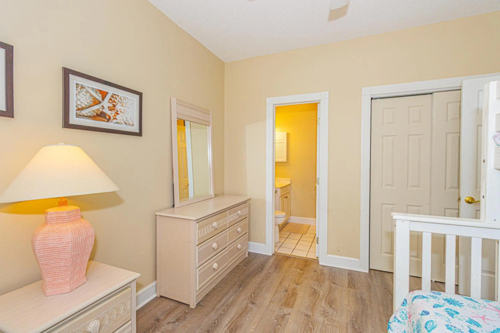 Ground Floor Condo 2 bed 2 bath Riverwalk at Arrowhead Country Club Unit 104