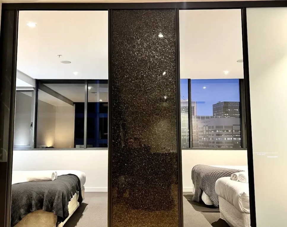 Readyset Apartments at Manhattan