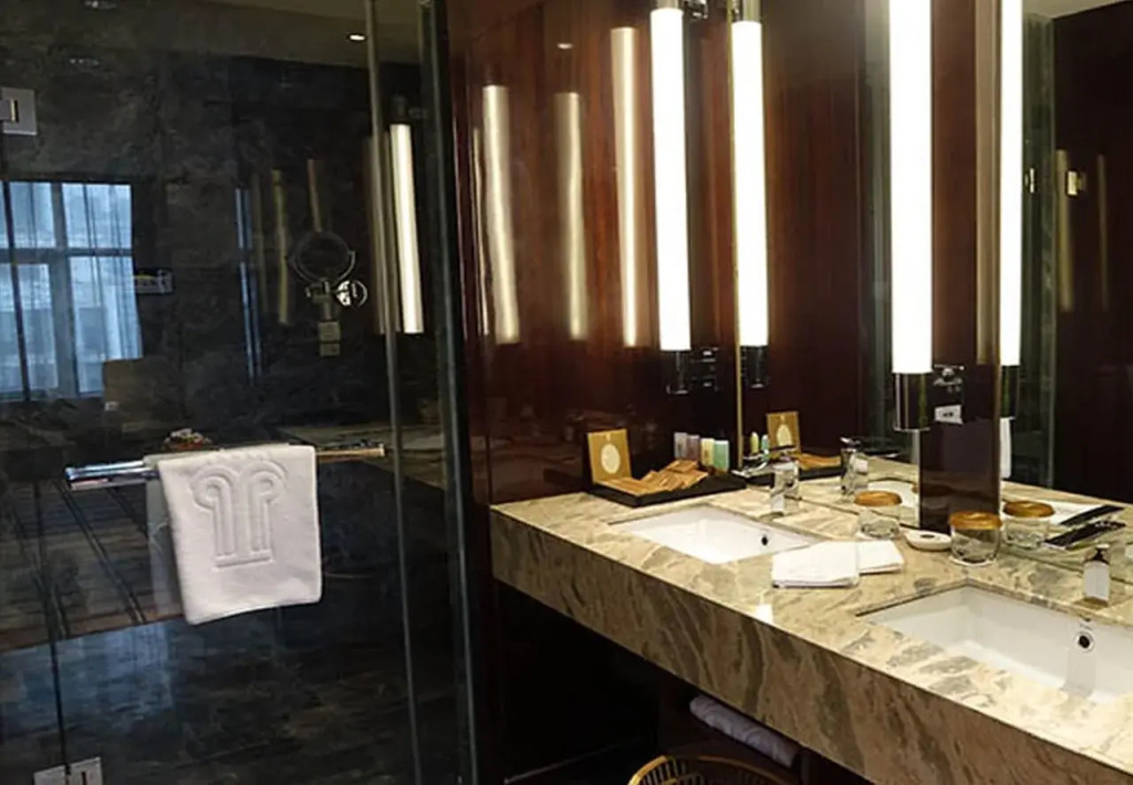 Yohol Hotel