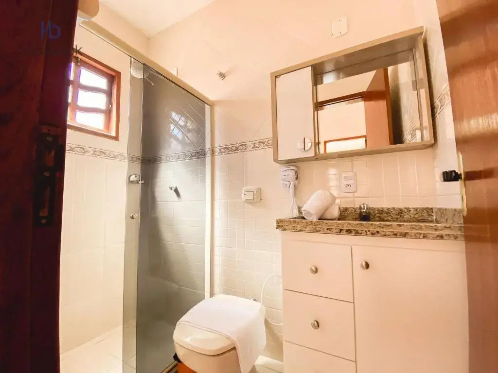 Casa a 400 m da praia do centro - WIFI 200MB - Garagem - TV 500 canais - 2 Quartos - Cozinha equipada - Churrasqueira