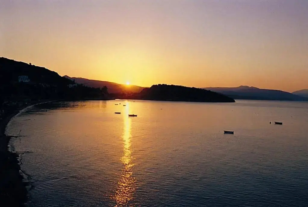 Tolon Beach Hotel