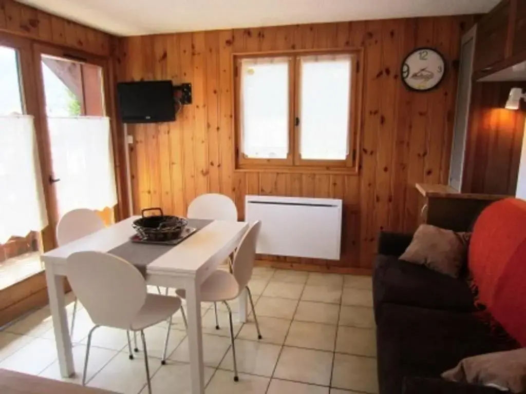 Studio cabine moderne proche téléphérique Morillon - FR-1-629-74