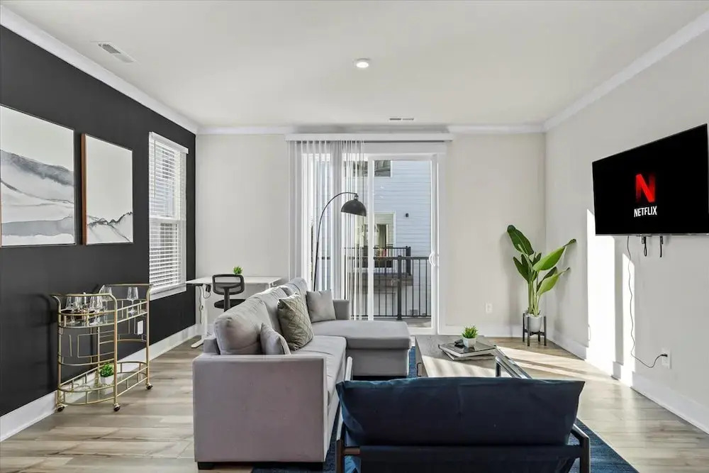 Luxe King 4BR Townhouse in Uptown CLT