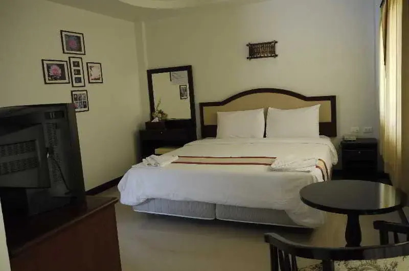 Krisada Hotel