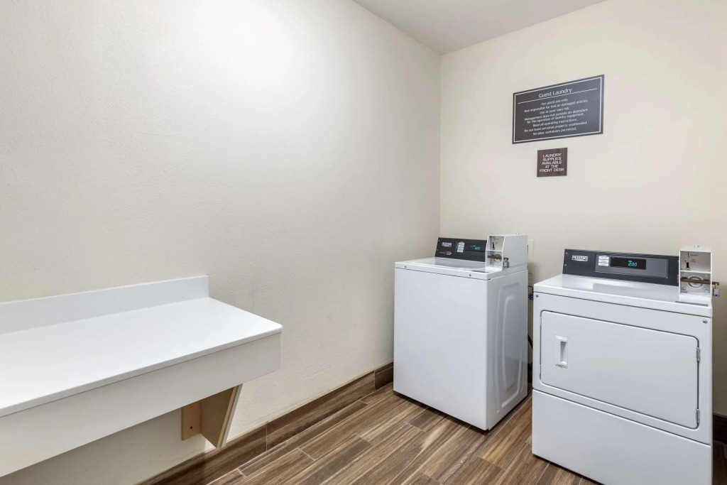 Best Western Plus Mansfield Inn & Suites