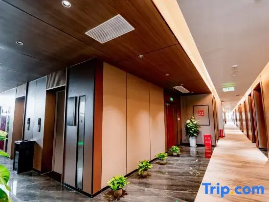 Licheng Hotel (Yuechi Railway Station Longhu Park Branch)