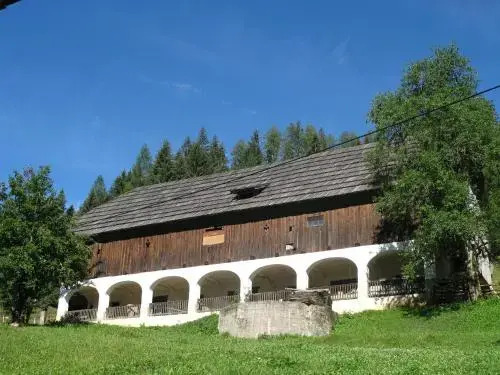 Tourist farm Gradišnik