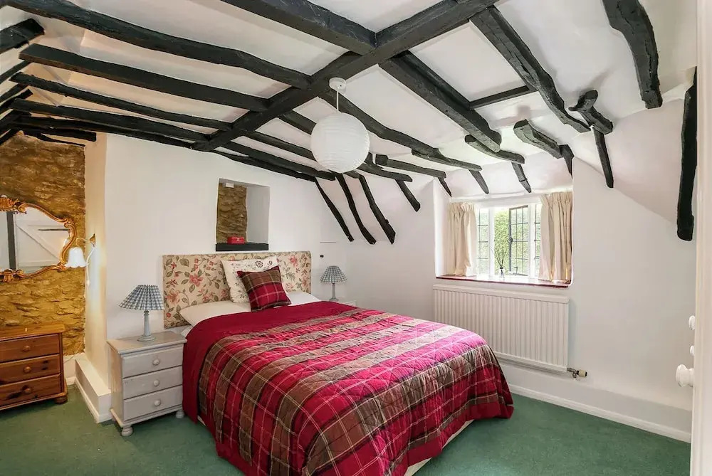 Lovely 5BD Home with Cinema & Games Room
