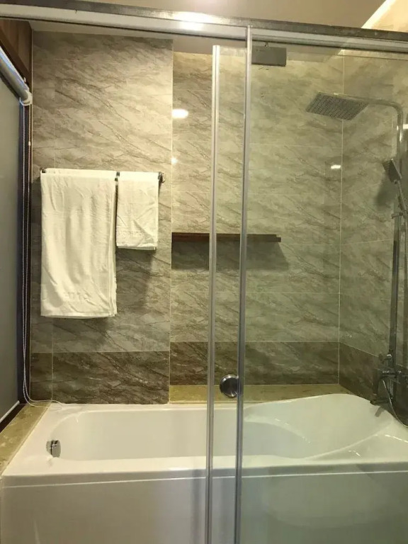 Hotel Anh Đức