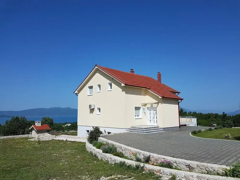 Grabovica Sobe-Blue Lake Luxury Rooms