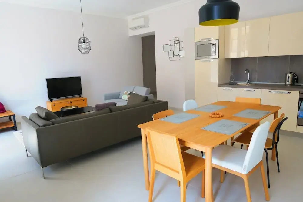 Nestor&Jeeves - COLIBRI PRESTIGE - Central - Close sea