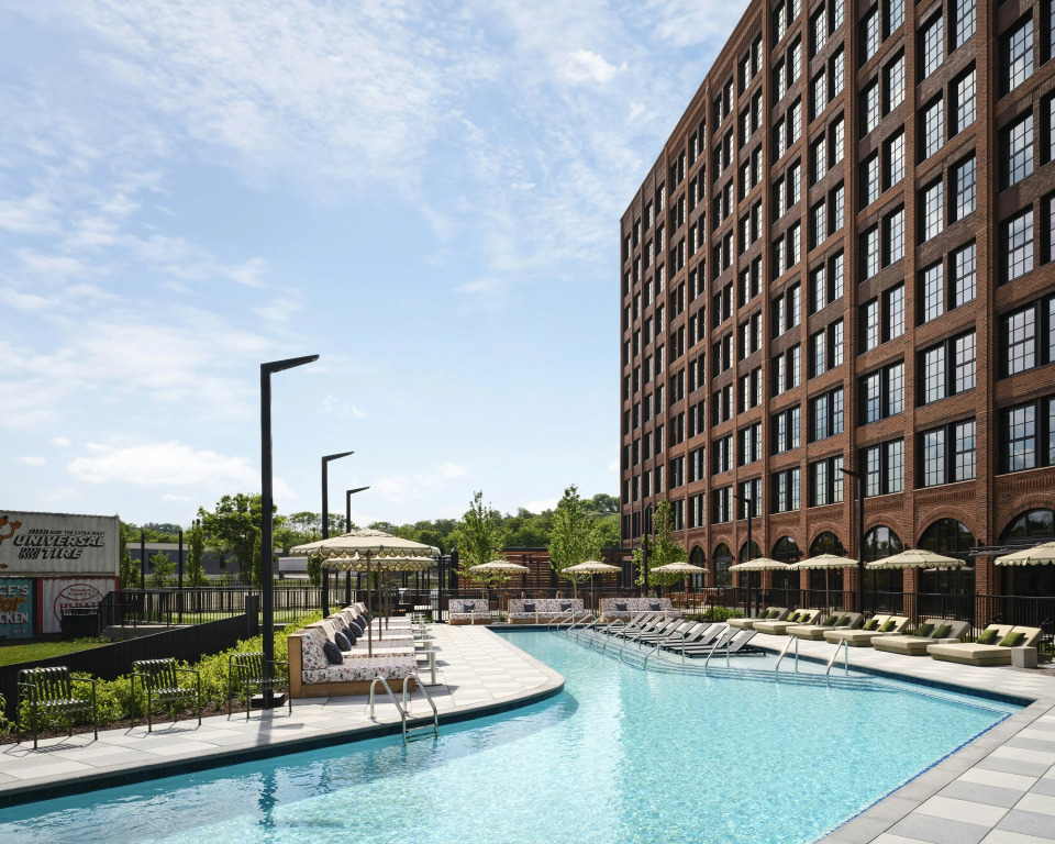 Memoir Wedgewood Houston