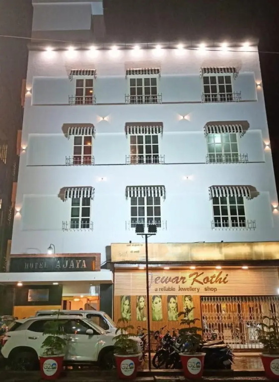 Hotel Ajaya By Sr Hotels