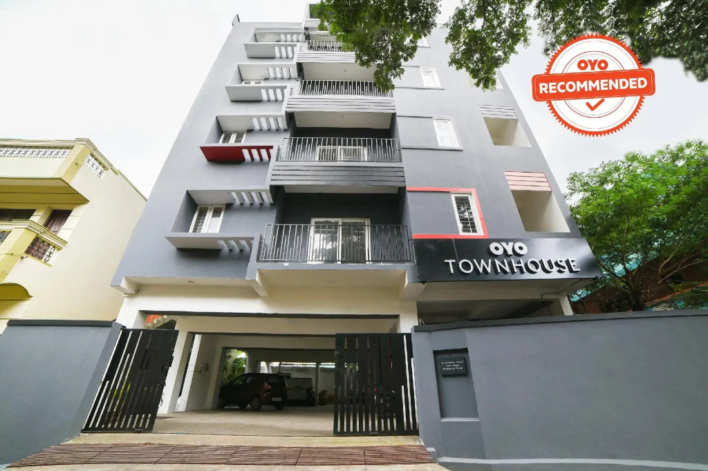 OYO Townhouse 261 Jayam nagar