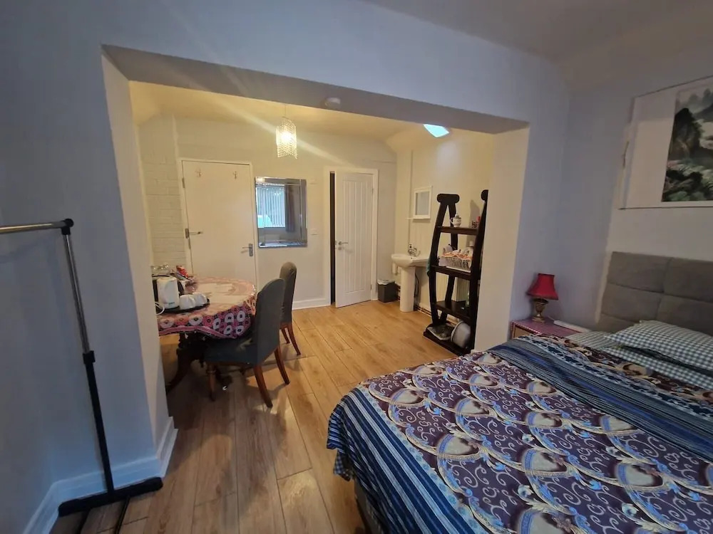 Studio/lickey Hills/near Attractions/garden/petok