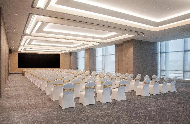 Holiday Inn Express Shenzhen Haiyuan City