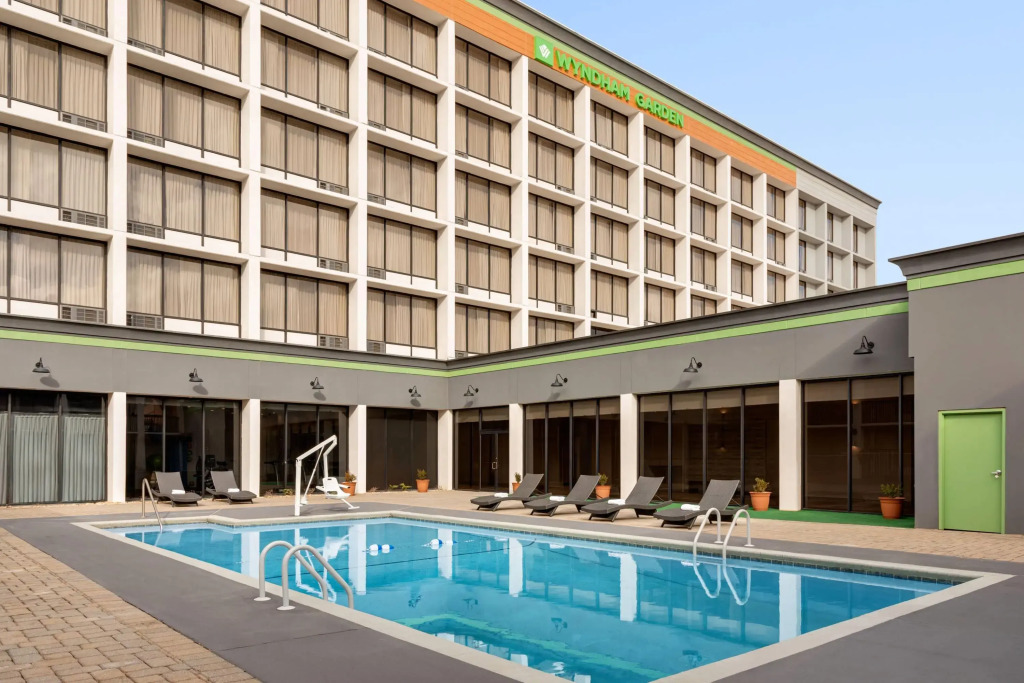 Wyndham Garden Atlanta Airport
