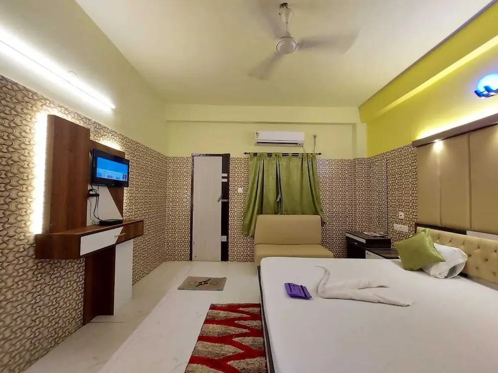 Hindusthan Inn - On Beach