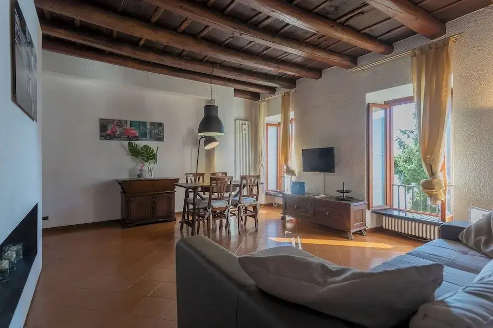 Front Lake Apartment With Private Funicular by Rent all Como