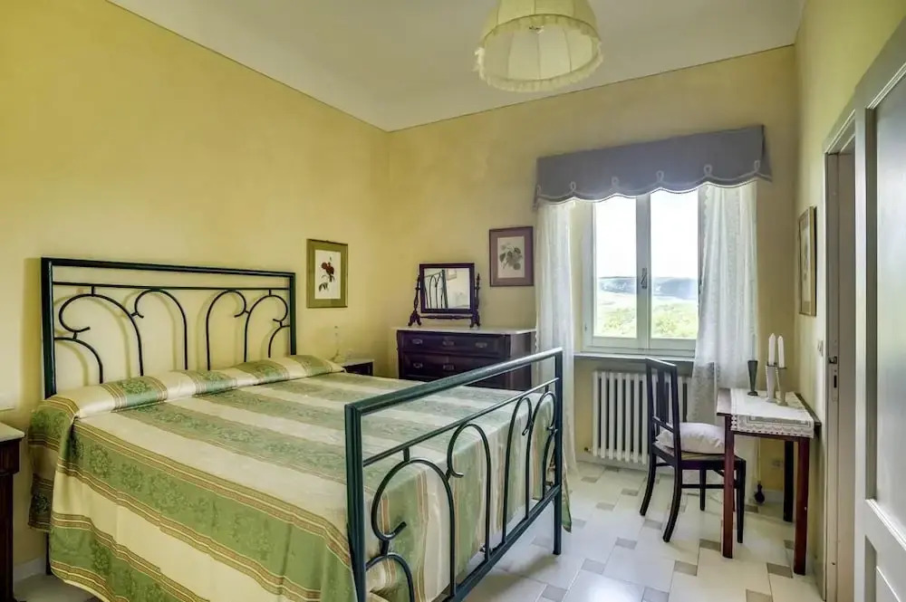 Elegant villa in the UNESCO Val dOrcia area of Tuscany