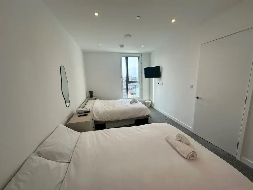 2 Bedroom Apartment - Sleeps 6