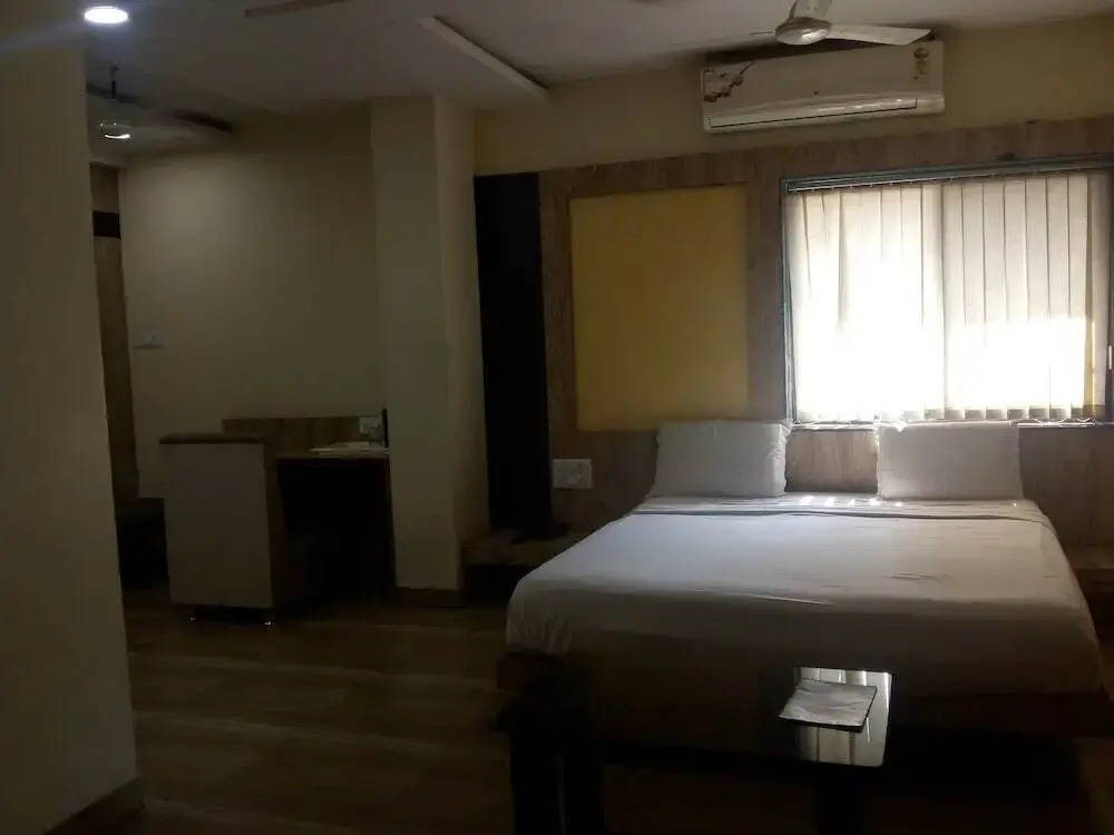 Hotel Shree Vinayak Inn by OYO Rooms