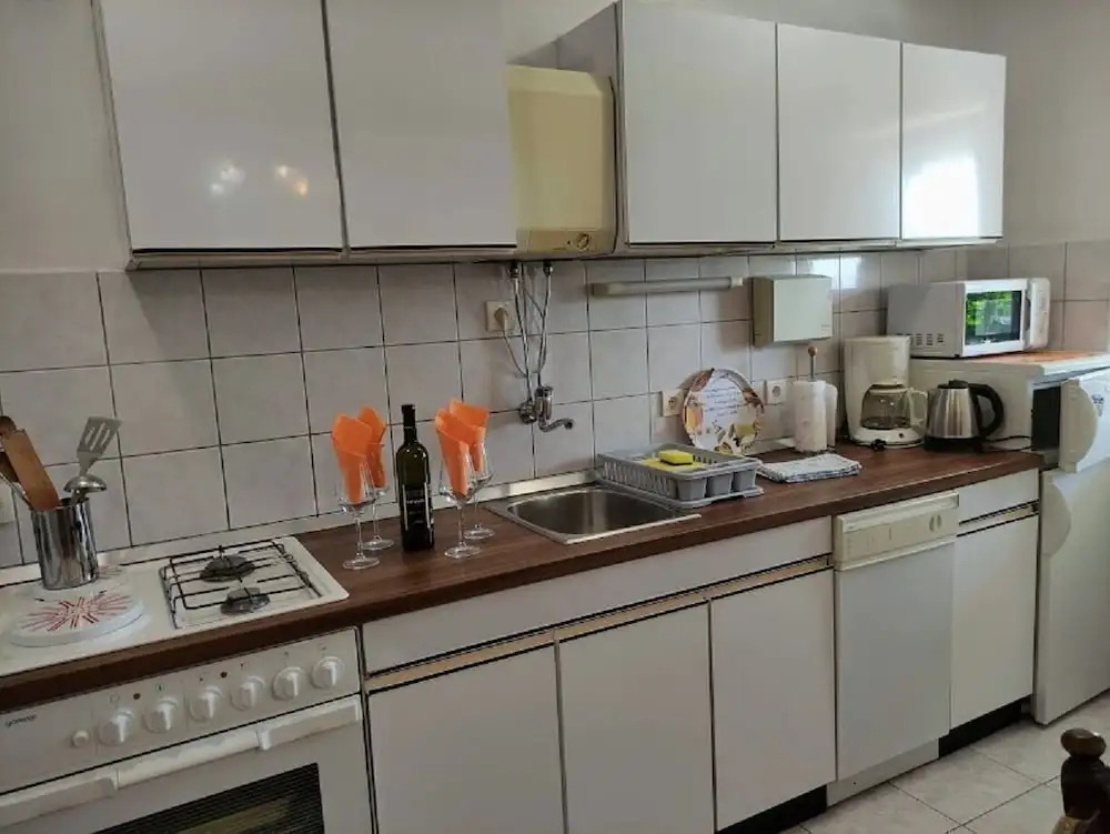 Apartments Mira