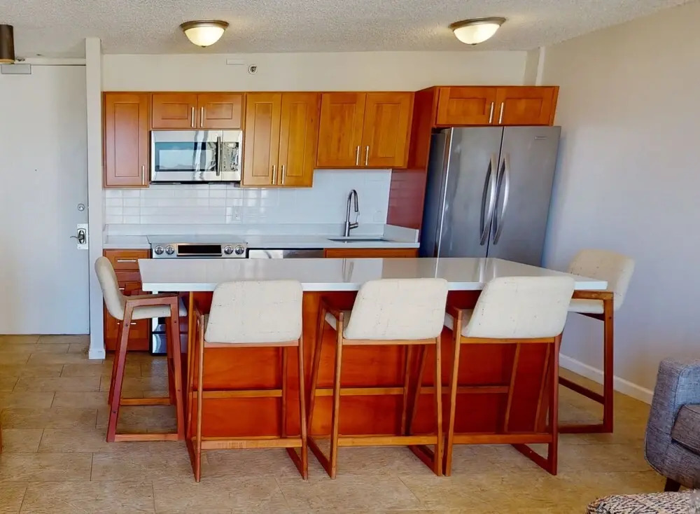 Tower 1 Suite 2507 - Qqp 1 Bedroom Apts by Redawning