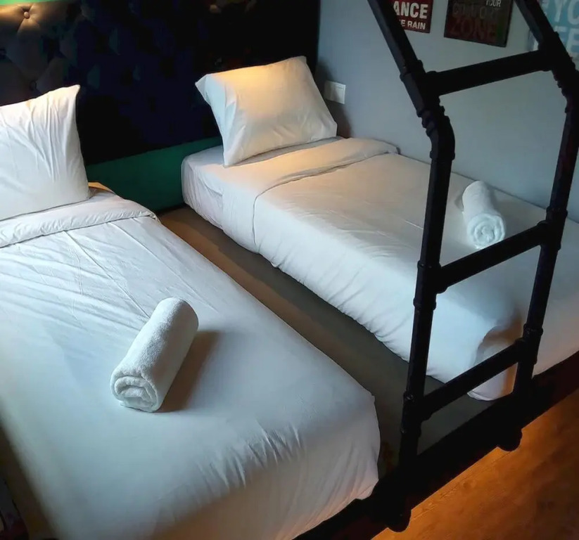 OYO 90899 Tube Hotel Melaka