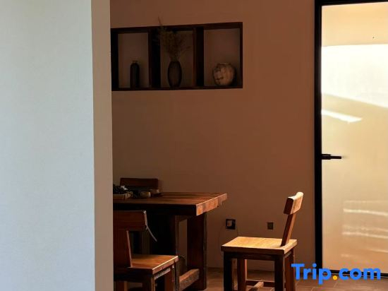Limu Elegant House · Life Light Luxury Design Resort Guesthouse (Gejiu Shadian Grand Mosque Branch)