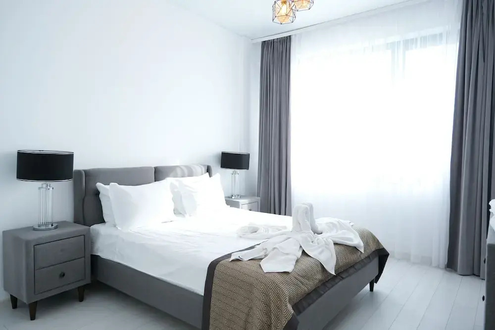 Aparthotel Building Stefan