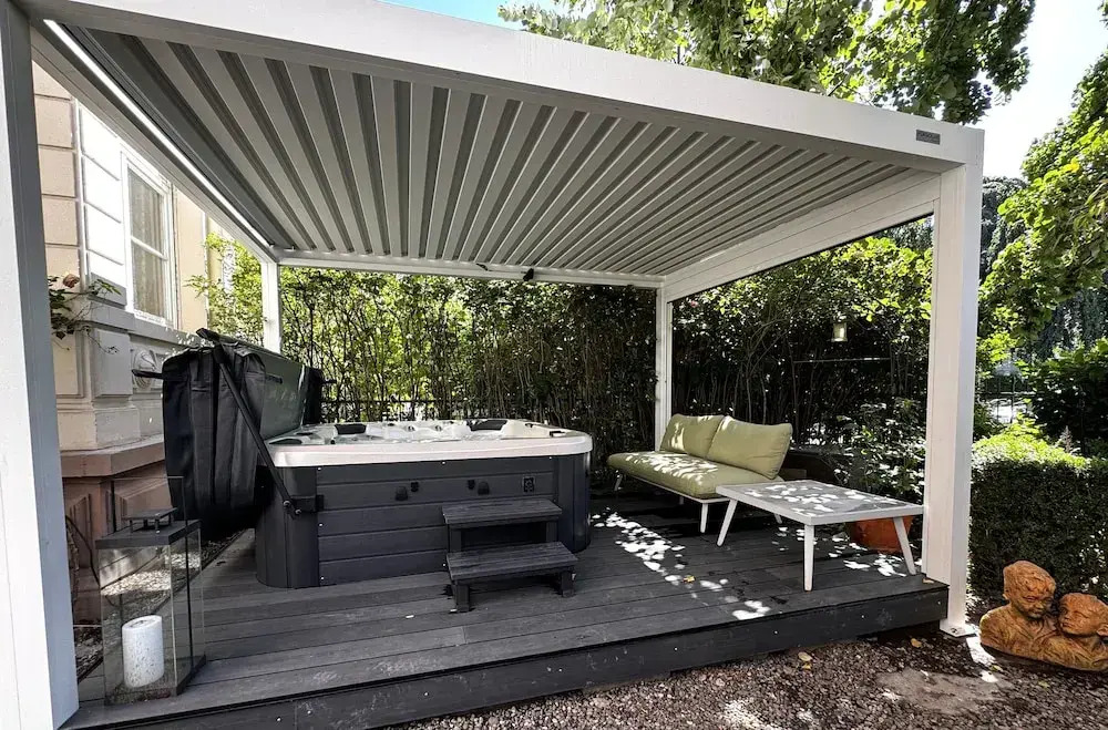 Historical Luxury Homes - Stadtvilla mit Jacuzzi und Garten