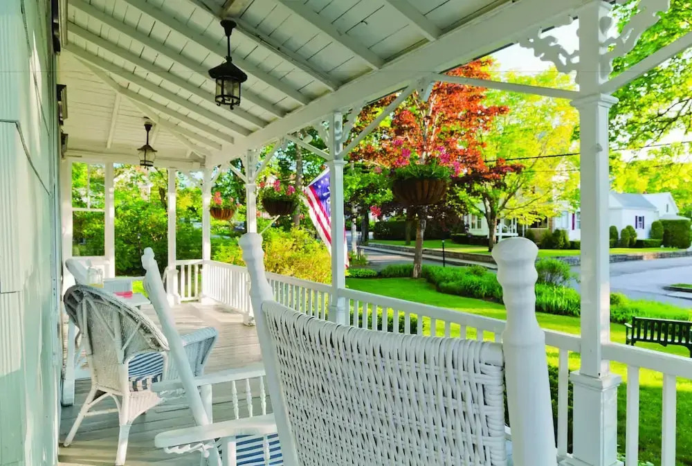 The Elmhurst Inn