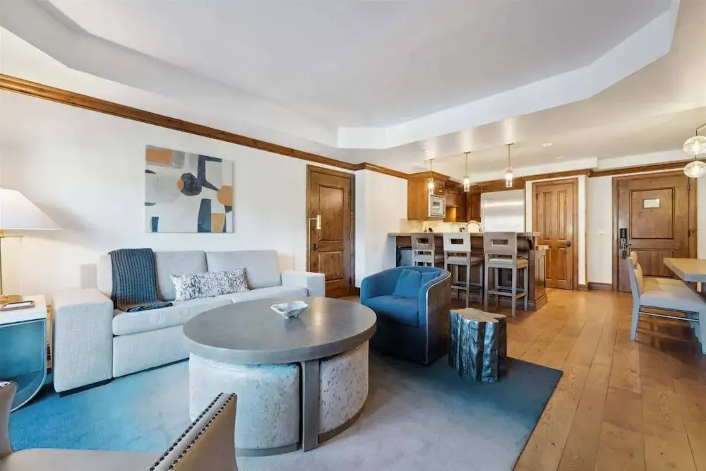 Aspen Mountain Residences Luxe 3 Bedroom Residence in Heart of Downtown Aspen