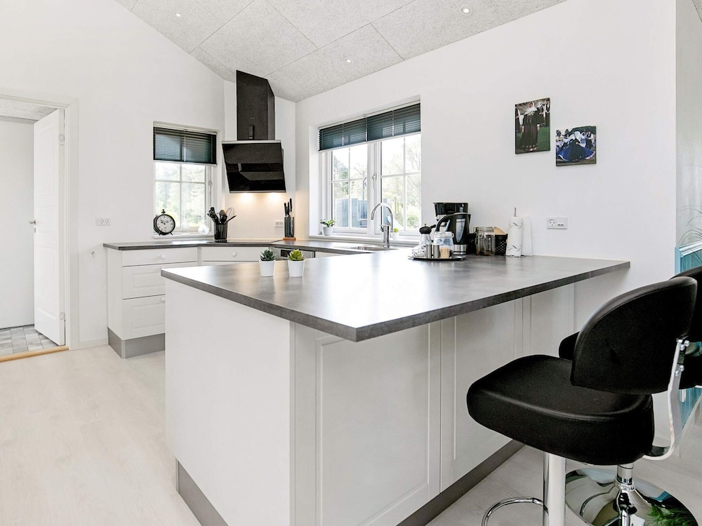 8 person holiday home in Læsø