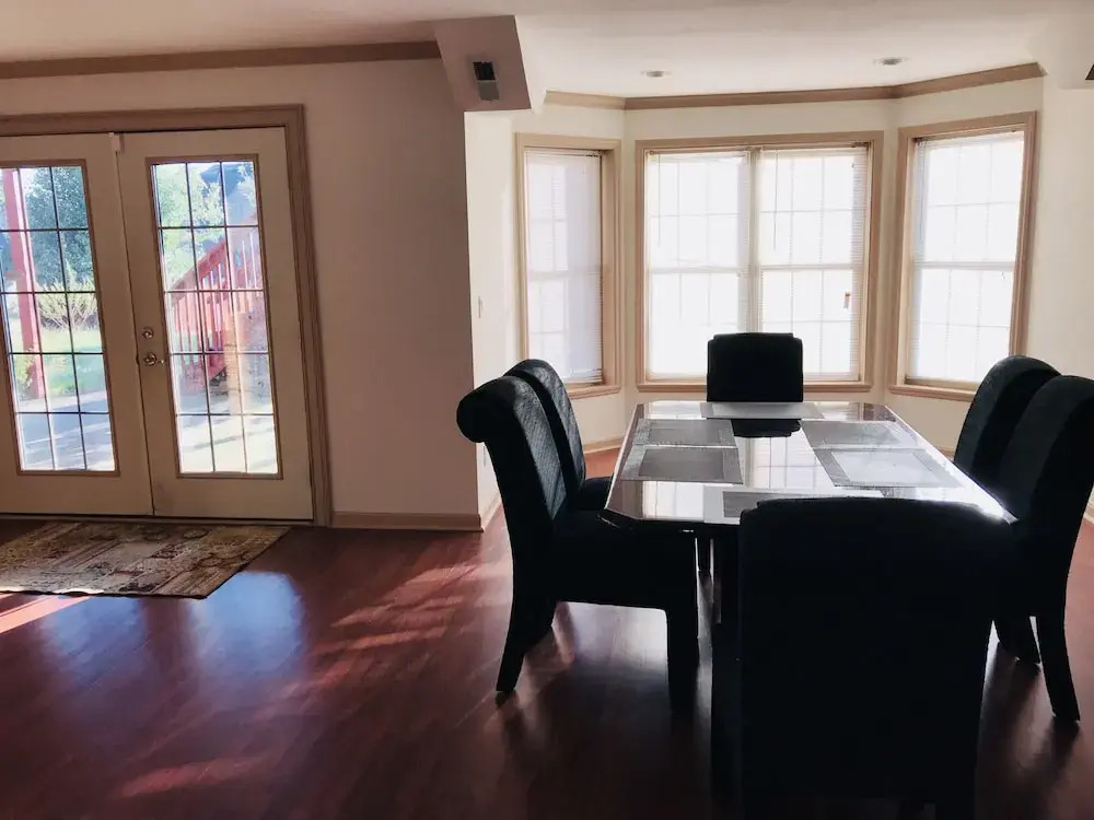 New Albany 3 BR Walkout Apartment