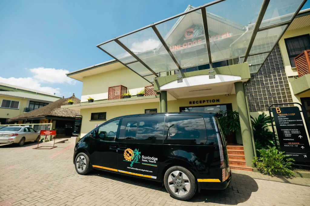 Sunlodge Hotel