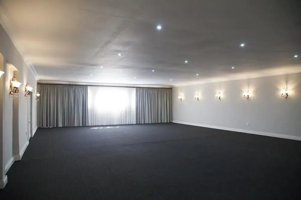 The George Hotel