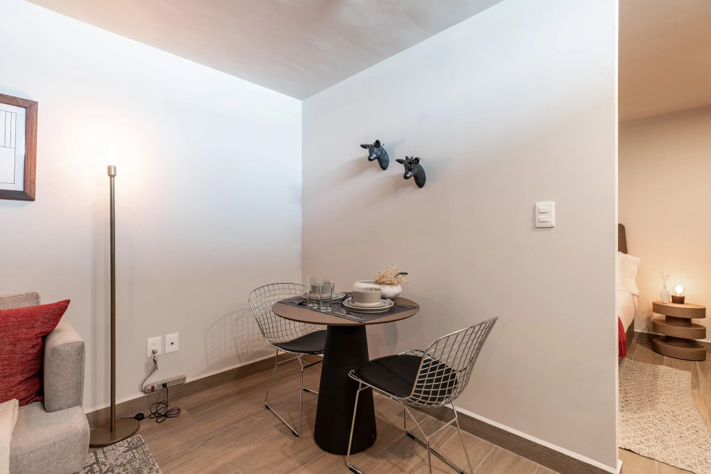 Casai Roma | 1BR | Lira Apartment